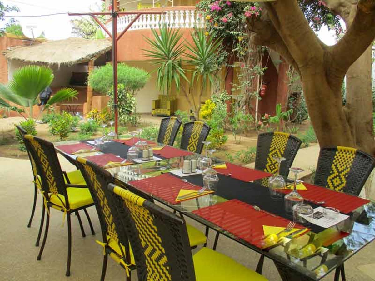 Le Lion Dort Otel Somone Dış mekan fotoğraf