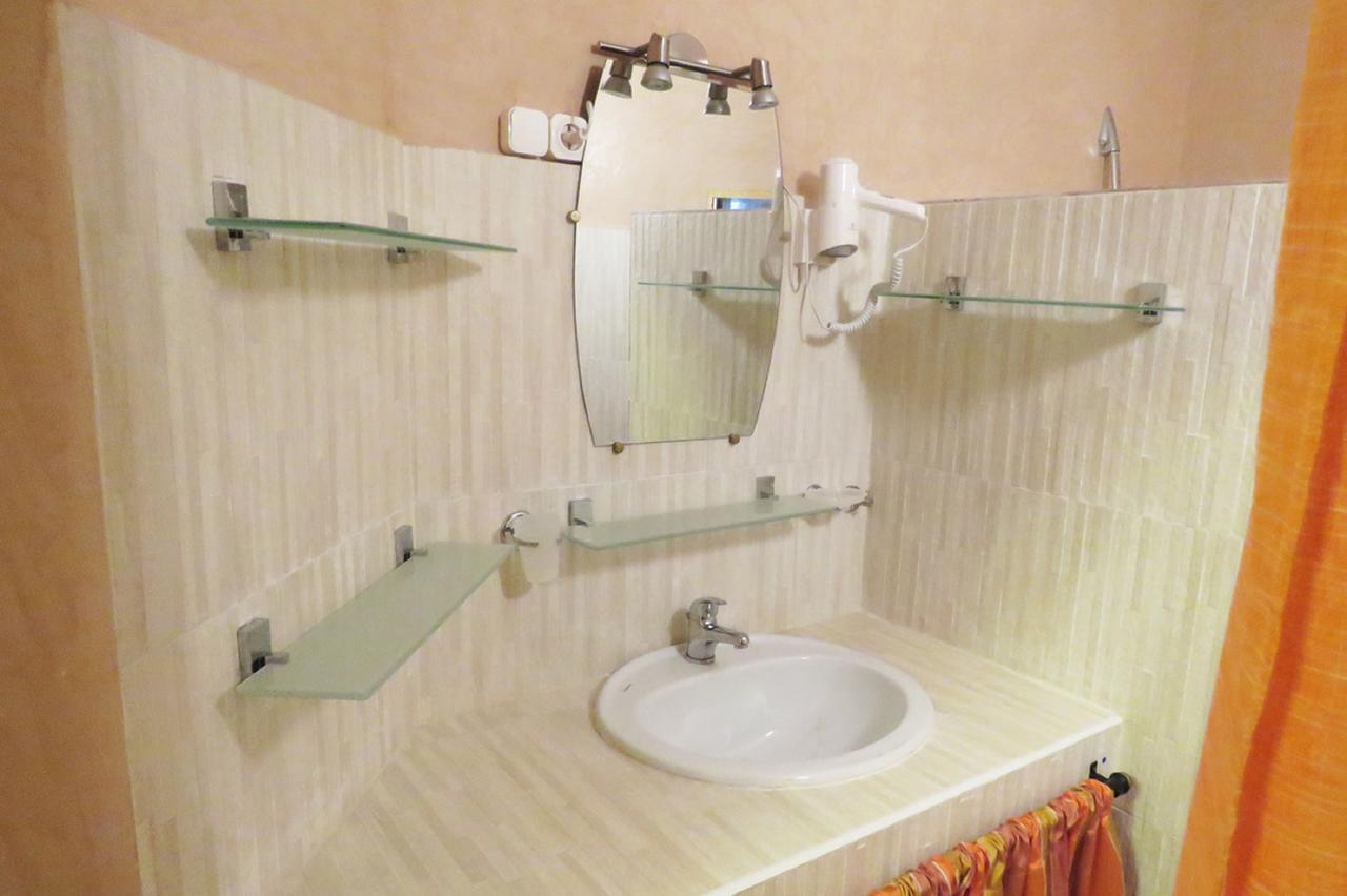 Le Lion Dort Otel Somone Dış mekan fotoğraf