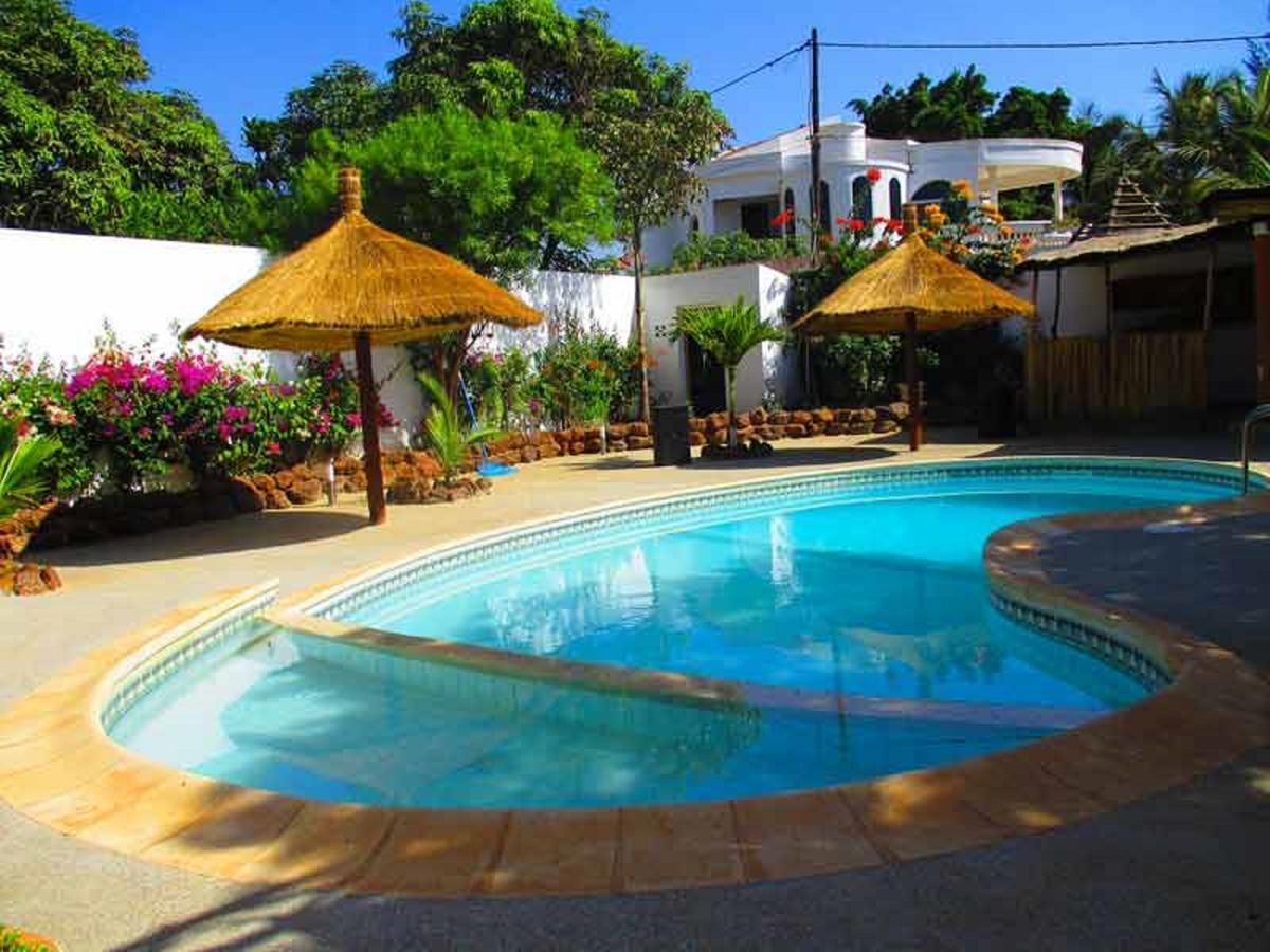 Le Lion Dort Otel Somone Dış mekan fotoğraf