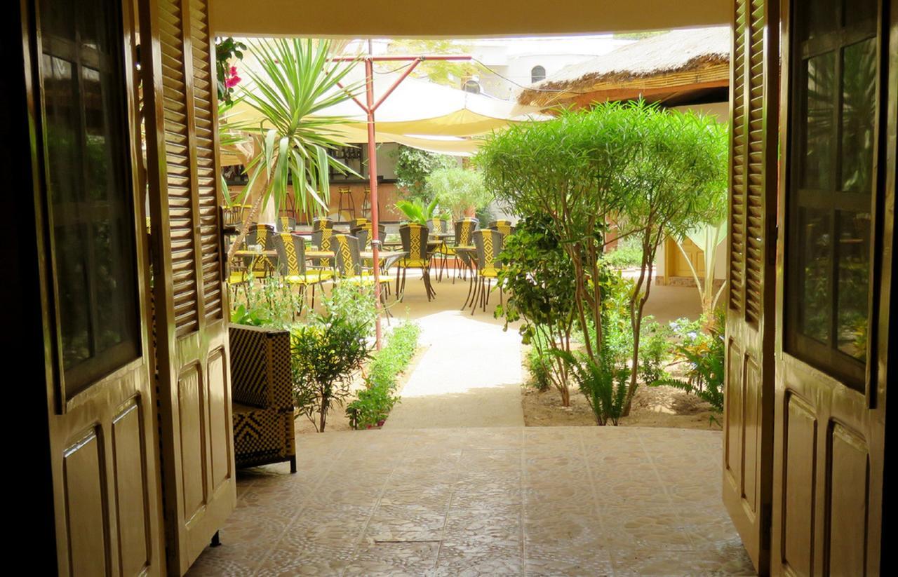 Le Lion Dort Otel Somone Dış mekan fotoğraf
